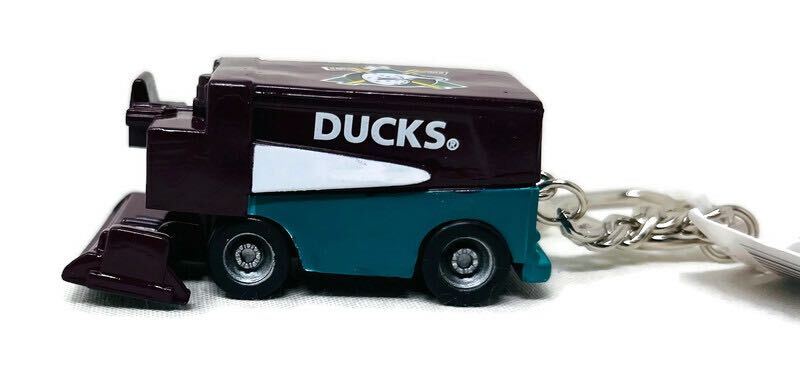 NHL Zamboni Keychain - Miraj Trading