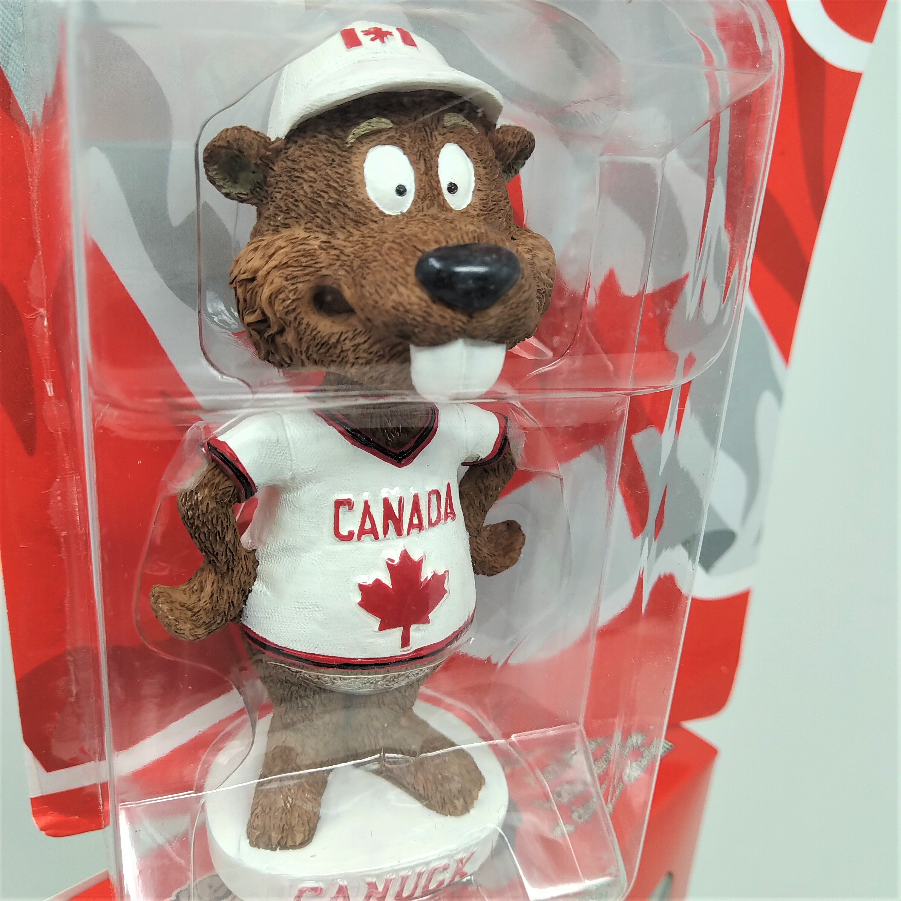 Canada Canuck Beaver Buddy Mini Bobblehead Doll & Canada Hat Set - Miraj Trading