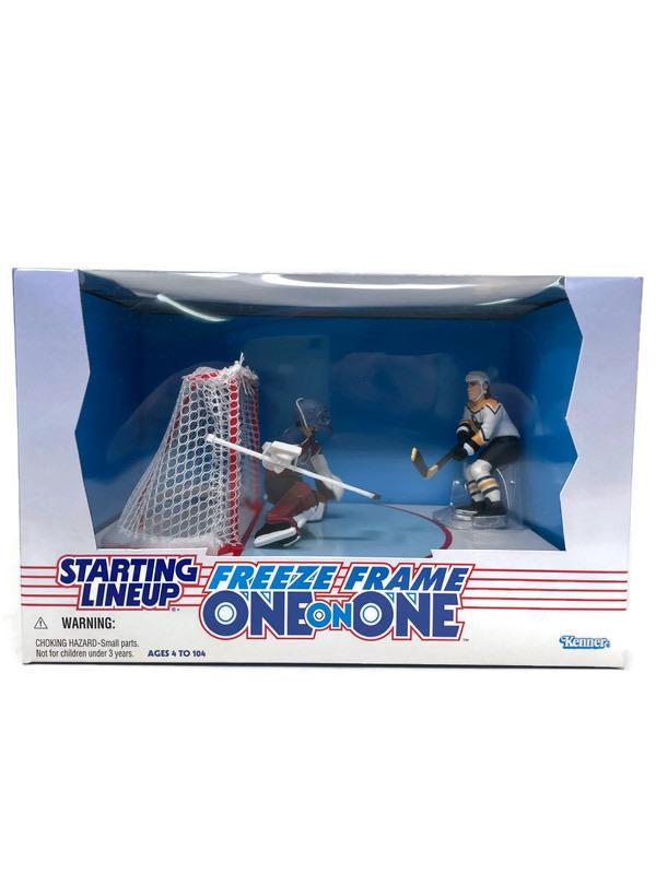 Kenner Starting Lineup Freeze Frame One on One Vintage Hockey Figurine (Patrick Roy vs Jaromir Jagr) - Miraj Trading